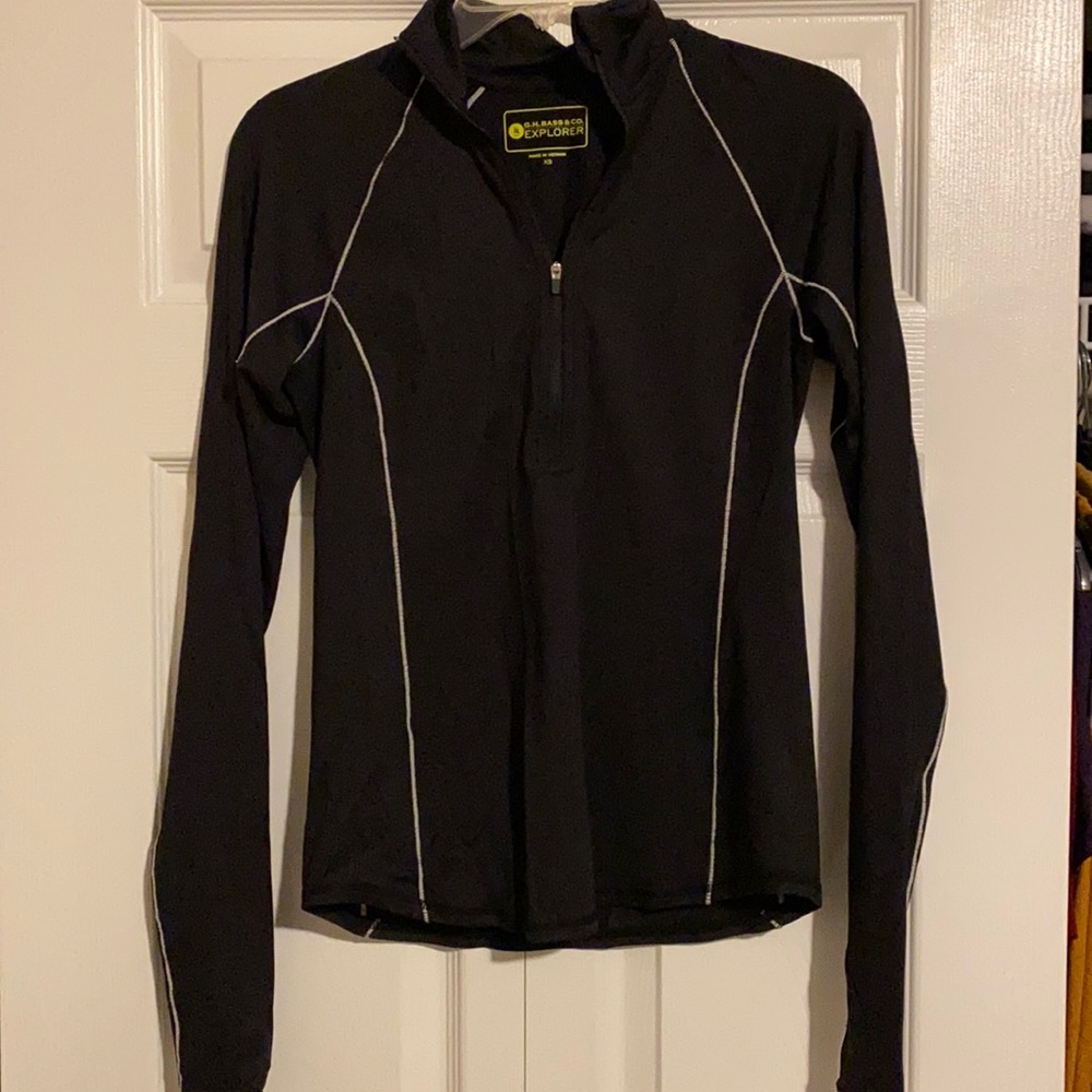Black, long sleeve active top